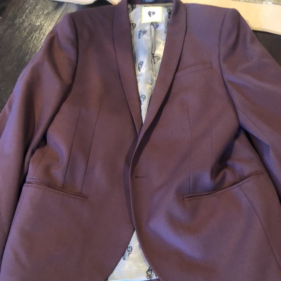 Noose & Monkey Suit! Maroon color! - Picture 10 of 15